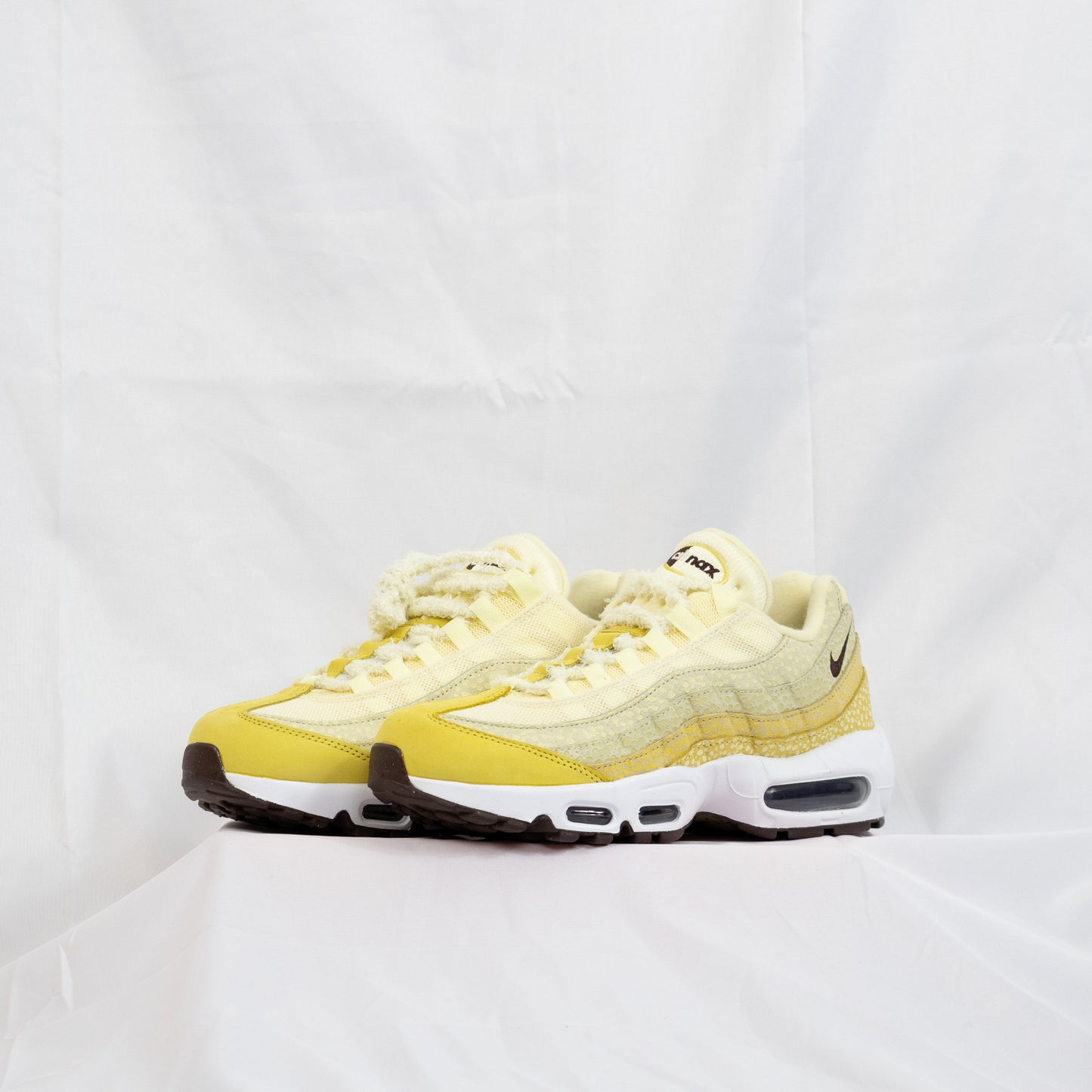 Nike Air Max 95 Saturn Gold Alabaster