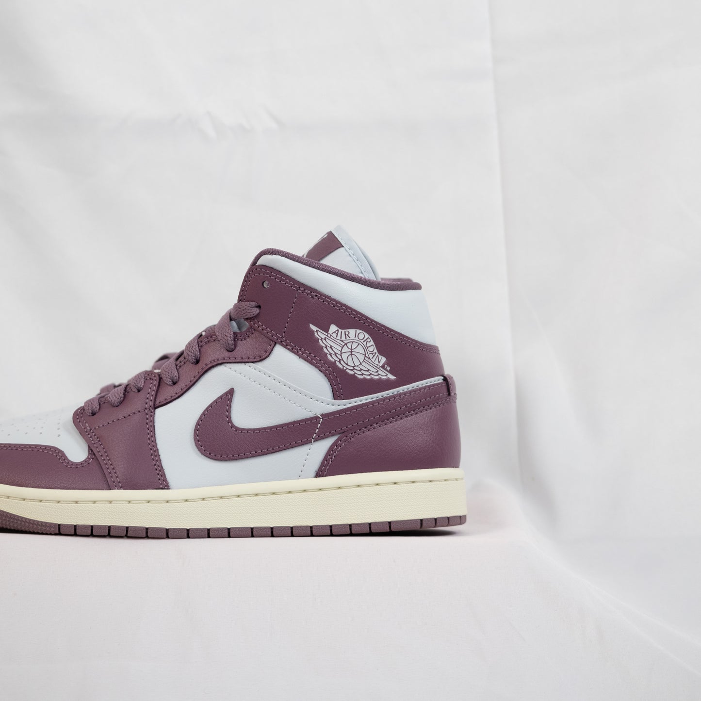 Nike Air Jordan 1 MID  Sky J mauve