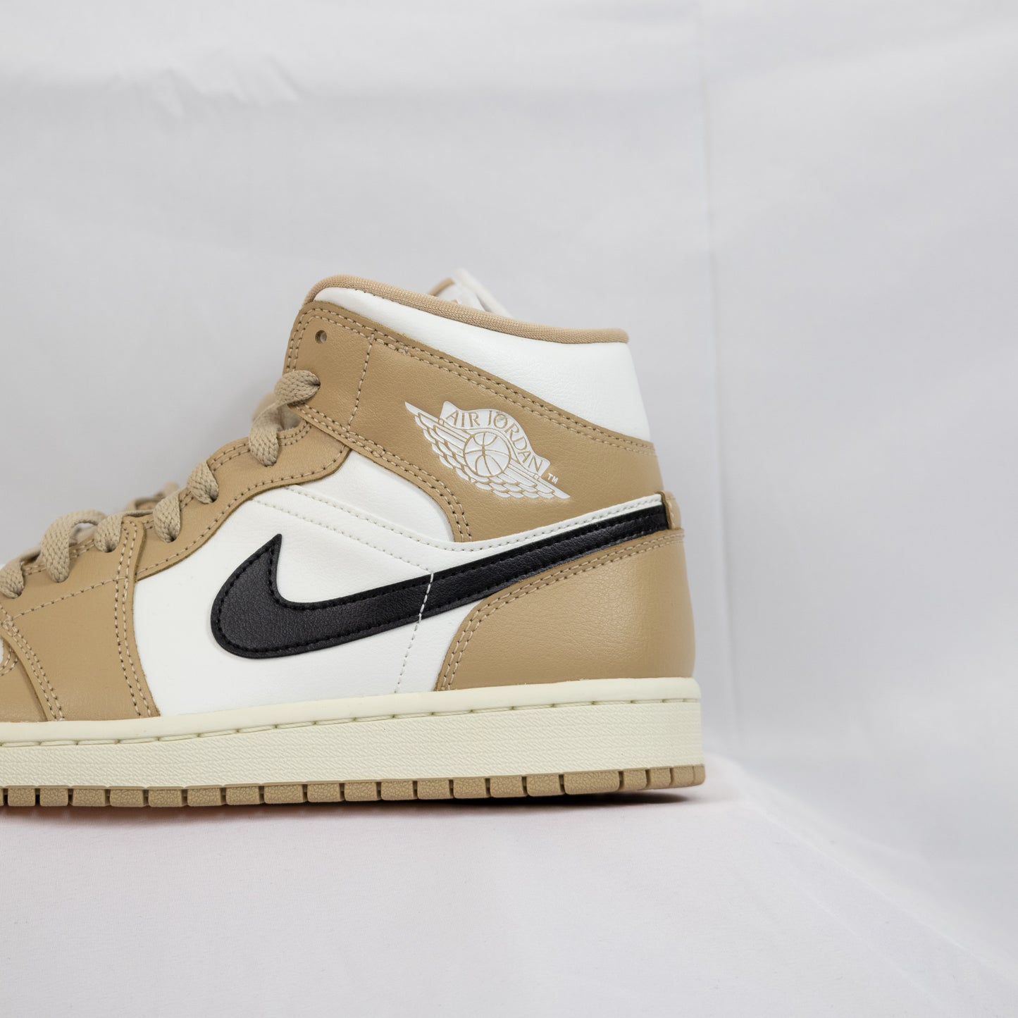 Nike Air Jordan 1 Mid Tan Black