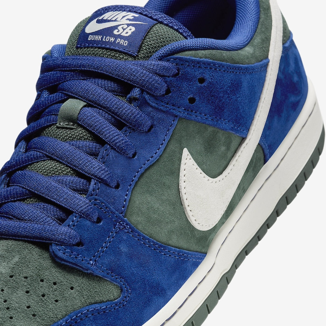 Nike SB Dunk Low Pro Deep Royal Blue